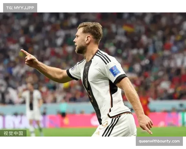 不莱梅老将菲尔克鲁格点射救主 展现队内关键先生价值 不莱梅老将菲尔克鲁格点射救主 展现队内关键先生价值