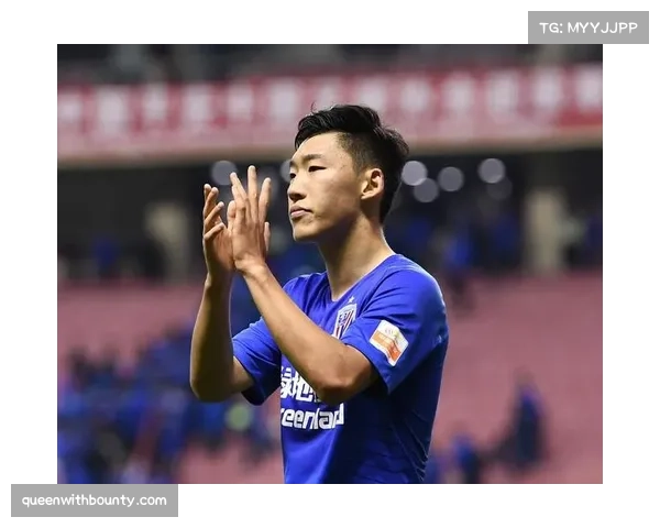 朱辰杰肌肉不适提前下场 申花后防核心伤情引发连锁反应 朱辰杰肌肉不适提前下场 申花后防核心伤情引发连锁反应